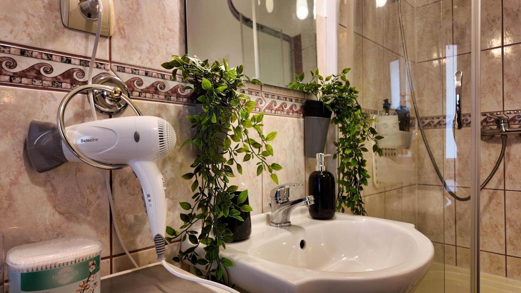 Intimo Oldtown Romantic Apartment Braszów Zewnętrze zdjęcie