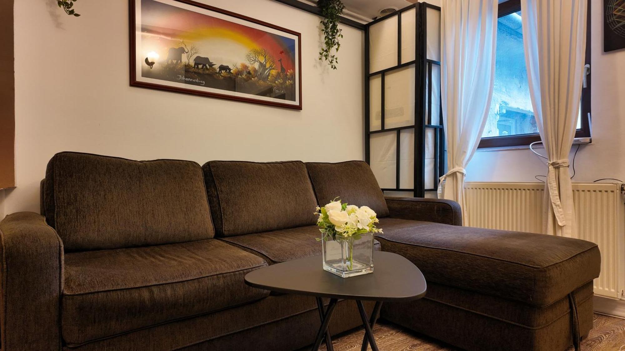 Intimo Oldtown Romantic Apartment Braszów Zewnętrze zdjęcie