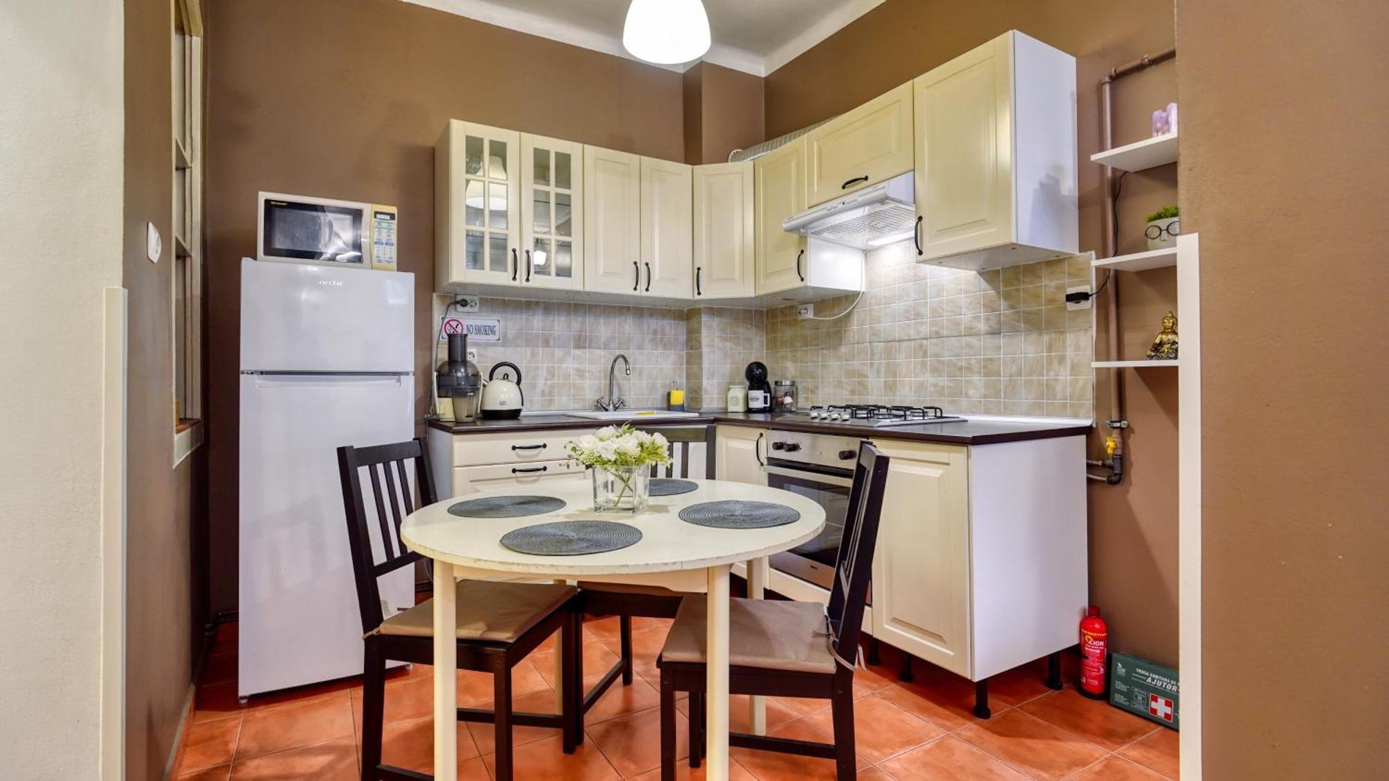Intimo Oldtown Romantic Apartment Braszów Zewnętrze zdjęcie