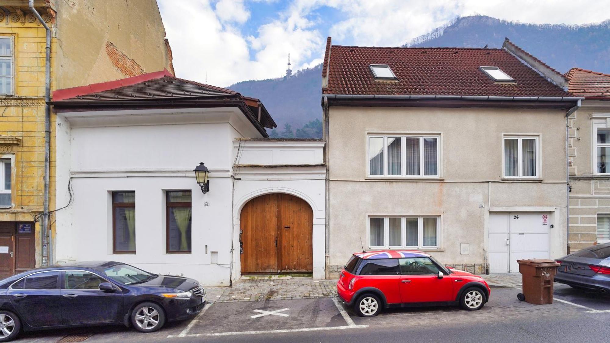 Intimo Oldtown Romantic Apartment Braszów Zewnętrze zdjęcie